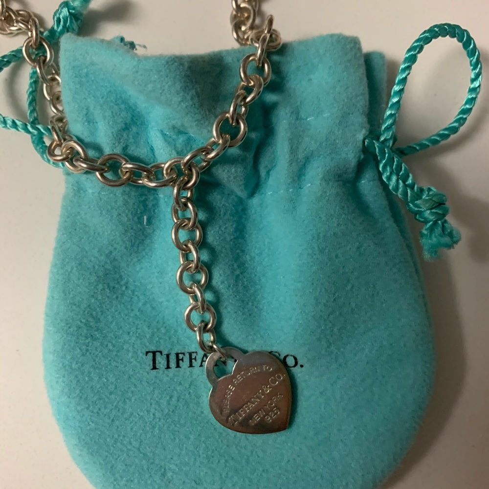 Chain Tiffany’s necklace